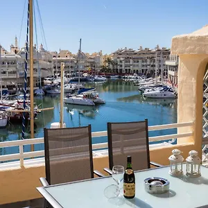 magnifico-apartamento-con-vistas-en-puerto-marina.1costadelsol.com/